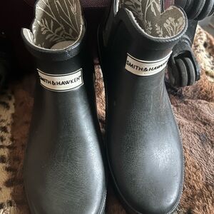 Smith & Hawken Dark Gray Ankle Boots